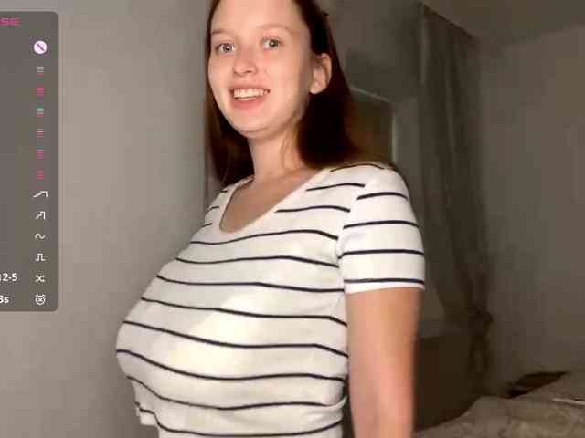 HanaHaeussler webcam