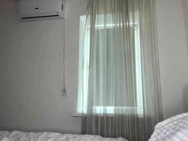 HanaHaeussler webcam