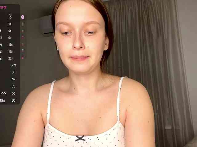 HanaHaeussler webcam