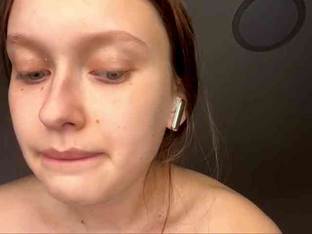 HanaHaeussler webcam