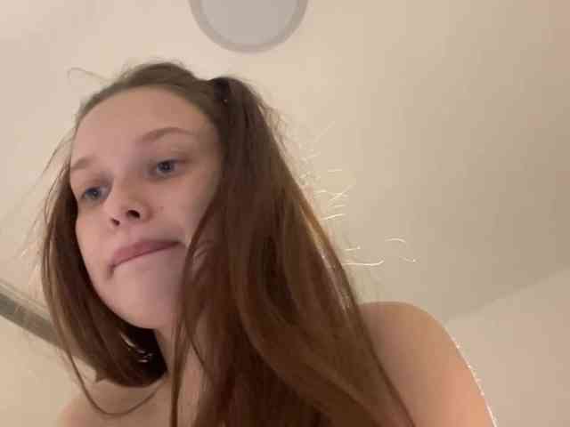 HanaHaeussler webcam