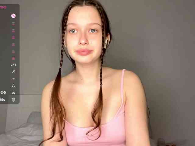HanaHaeussler webcam