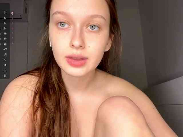 HanaHaeussler webcam