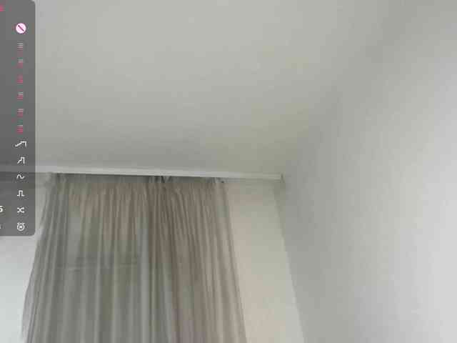 HanaHaeussler webcam