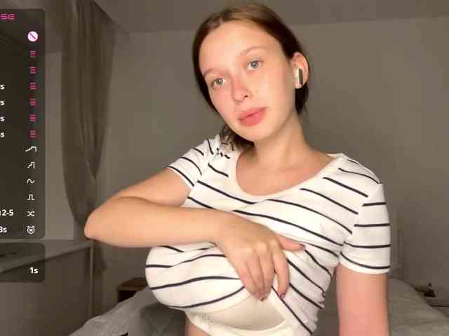 HanaHaeussler webcam