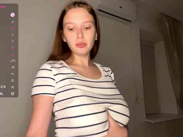 HanaHaeussler webcam