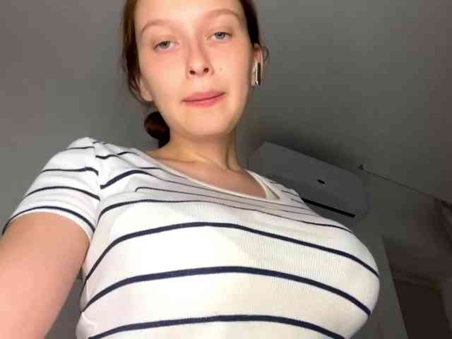 HanaHaeussler webcam