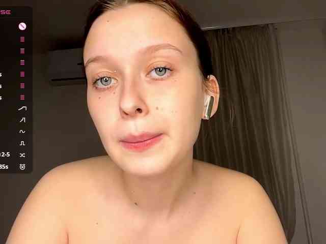 HanaHaeussler webcam