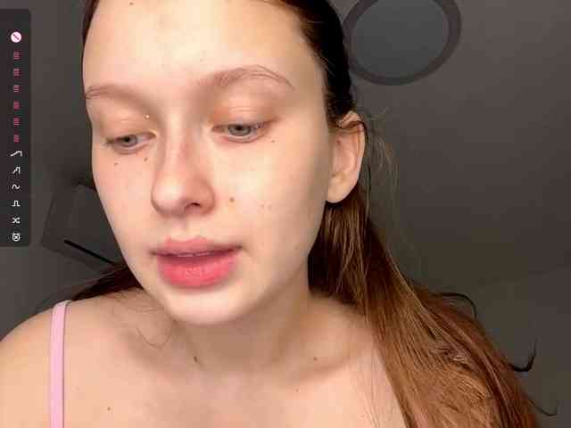 HanaHaeussler webcam