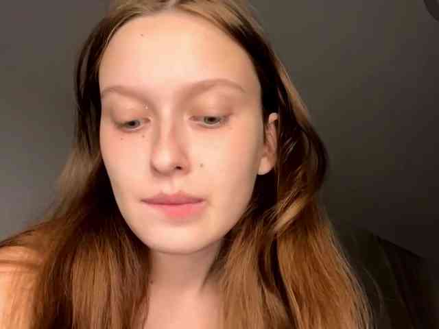 HanaHaeussler webcam