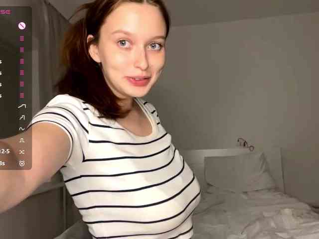 HanaHaeussler webcam