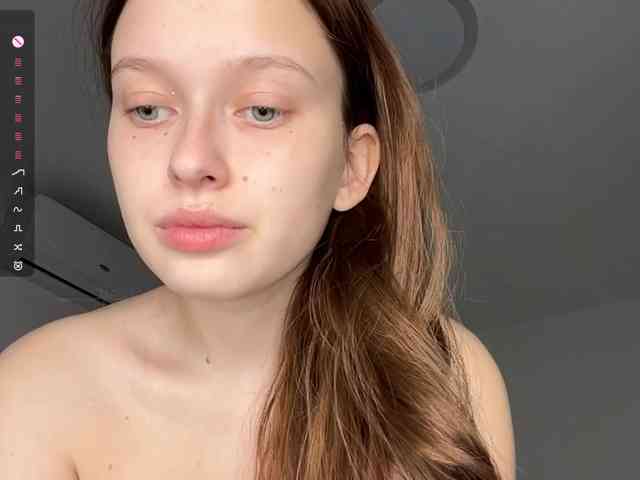 HanaHaeussler webcam