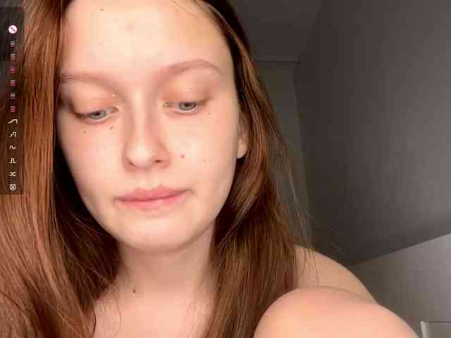 HanaHaeussler webcam