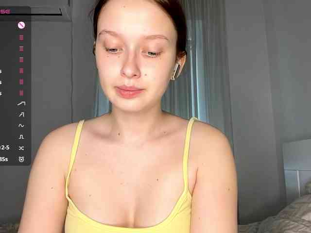HanaHaeussler webcam
