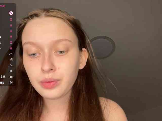 HanaHaeussler webcam