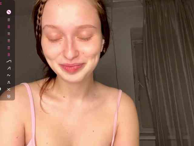 HanaHaeussler webcam