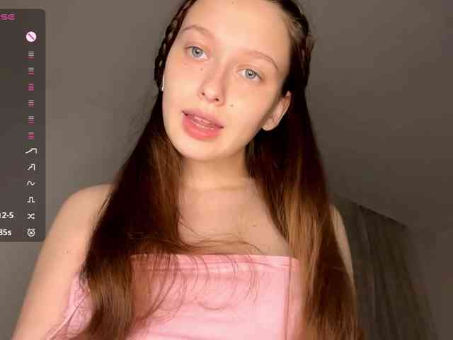 HanaHaeussler webcam