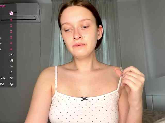 HanaHaeussler webcam