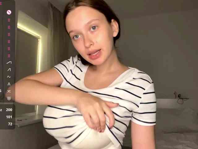 HanaHaeussler webcam