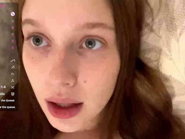 HanaHaeussler webcam