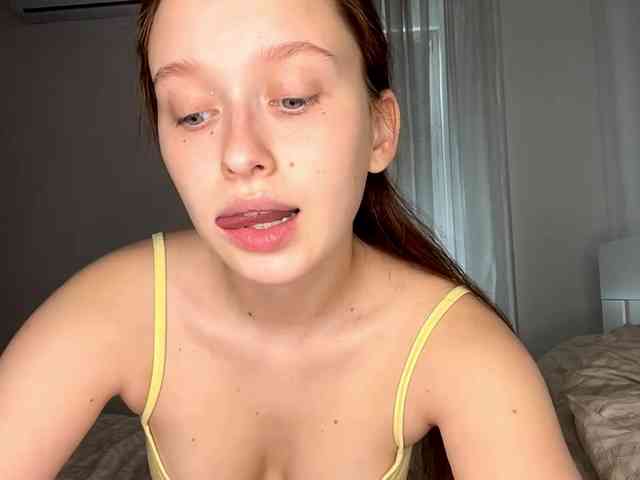 HanaHaeussler webcam