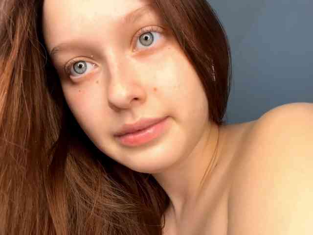 HanaHaeussler webcam