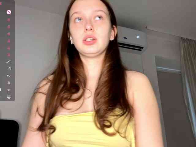 HanaHaeussler webcam