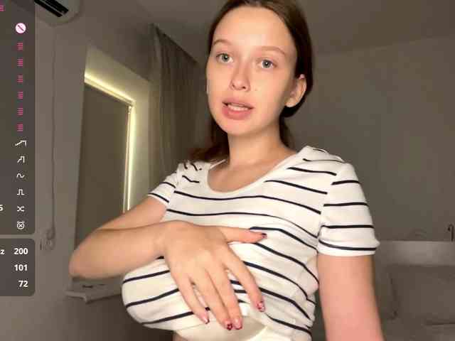 HanaHaeussler webcam