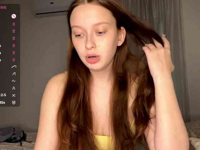 HanaHaeussler webcam