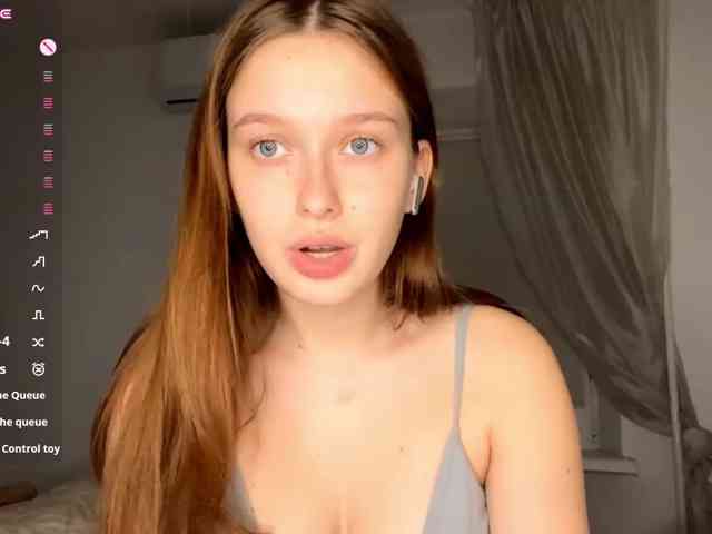 Модель: HanaHaeussler