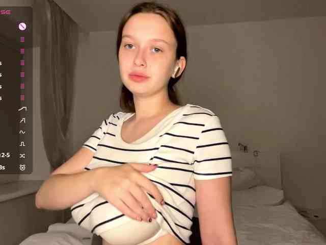 HanaHaeussler webcam