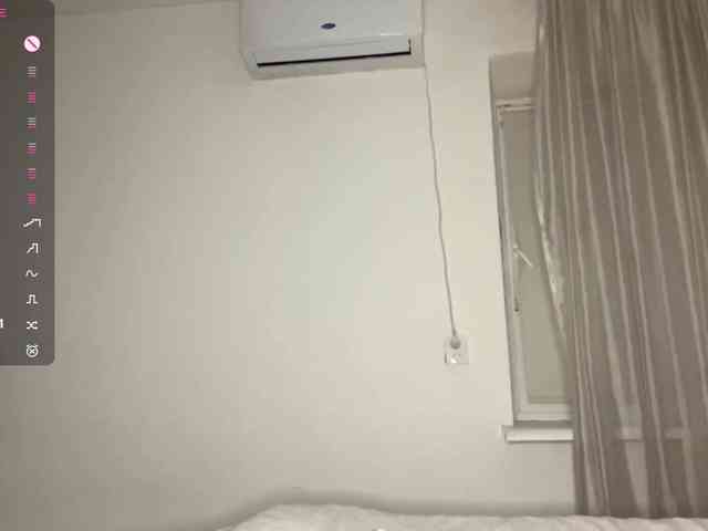 HanaHaeussler webcam