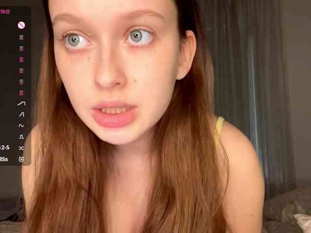 HanaHaeussler webcam