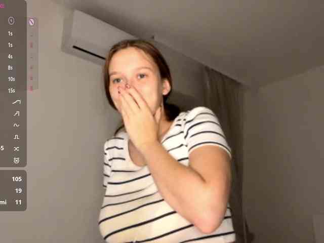 HanaHaeussler webcam