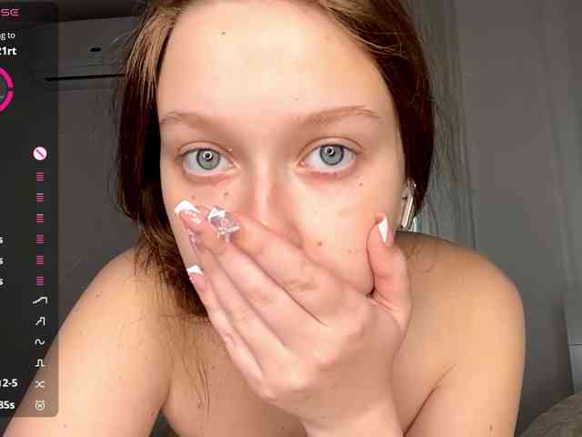 HanaHaeussler webcam