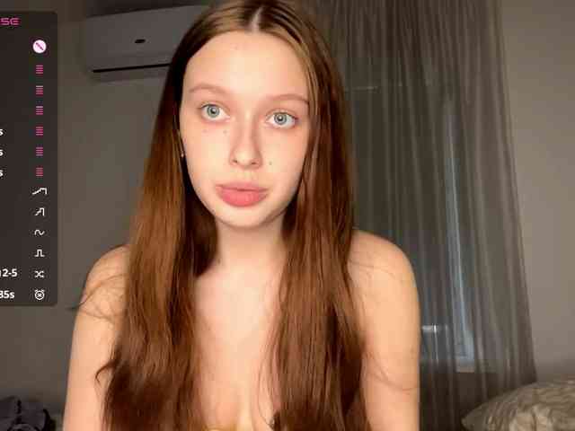 HanaHaeussler webcam