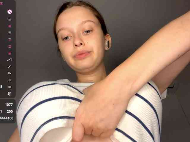 HanaHaeussler webcam