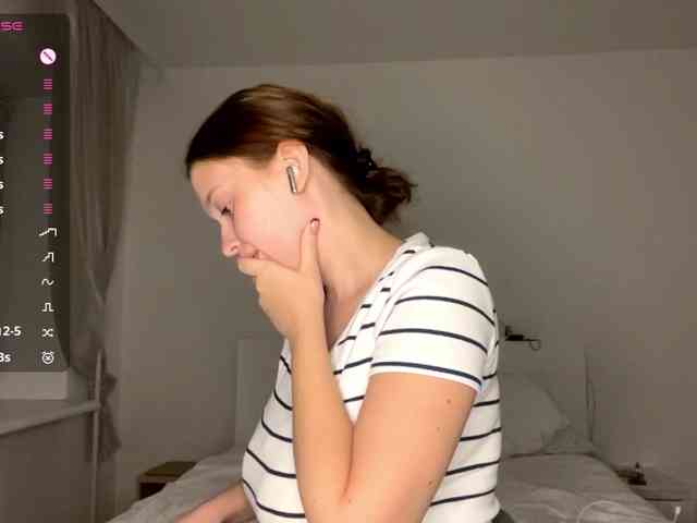 HanaHaeussler webcam
