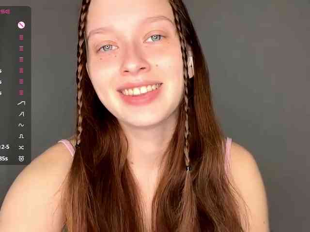 HanaHaeussler webcam