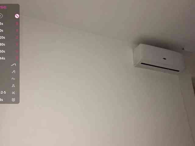 HanaHaeussler webcam
