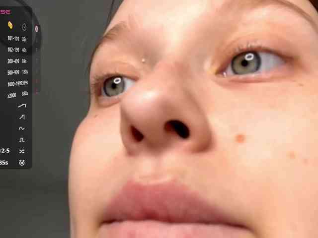 HanaHaeussler webcam