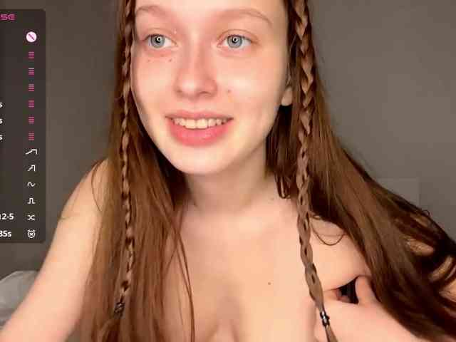 HanaHaeussler webcam