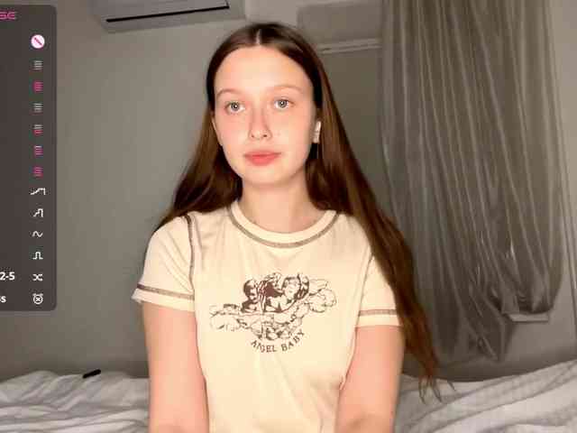 HanaHaeussler webcam