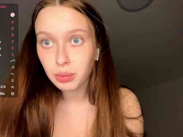 HanaHaeussler webcam