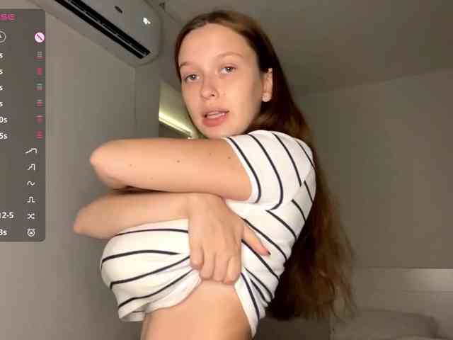HanaHaeussler webcam