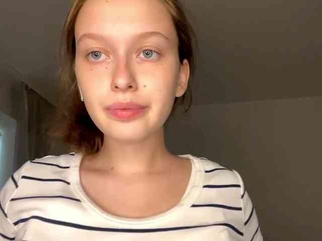 HanaHaeussler webcam