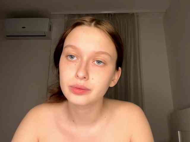 HanaHaeussler webcam