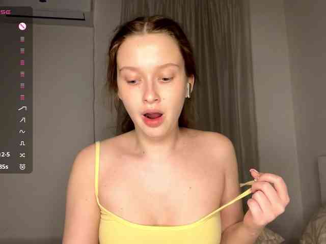 HanaHaeussler webcam