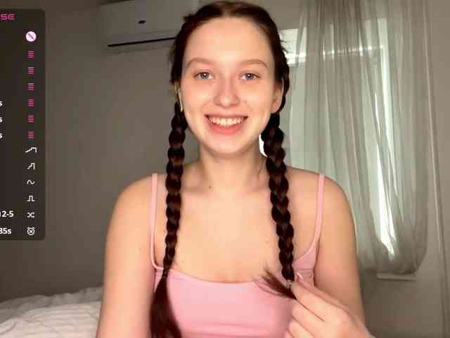 HanaHaeussler webcam