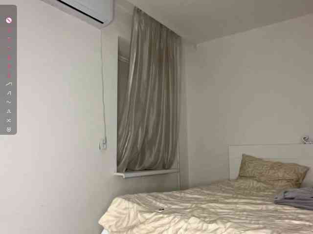 HanaHaeussler webcam